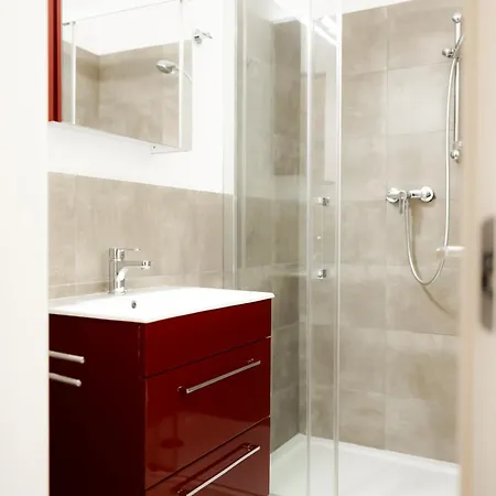 Deluxe Urban Apartment 18 - Free Parking Lugano Exterior photo