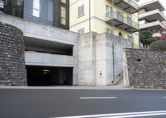Deluxe Urban Apartment 18 - Free Parking